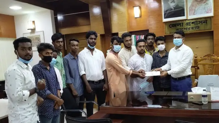 প্রধানমন্ত্রীর ত্রাণ তহবিলে দিলেন টিফিনের অর্ধলক্ষ টাকা প্রধানমন্ত্রীর ত্রাণ তহবিলে দিলেন টিফিনের অর্ধলক্ষ টাকা