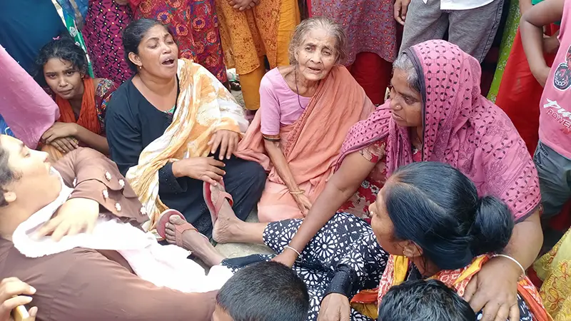 ঝিনাইদহে পান বরজে চুরির ঘটনায় দু’দল গ্রামবাসির সংঘর্ষে নিহত ১