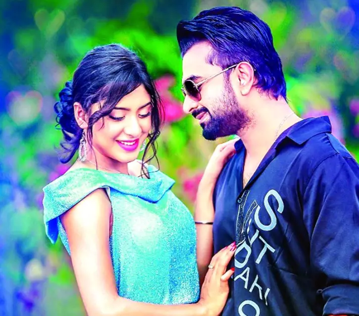 ‘ঘুম ঘুম চোখে’ ইমরান-নীলা ‘ঘুম ঘুম চোখে’ ইমরান-নীলা