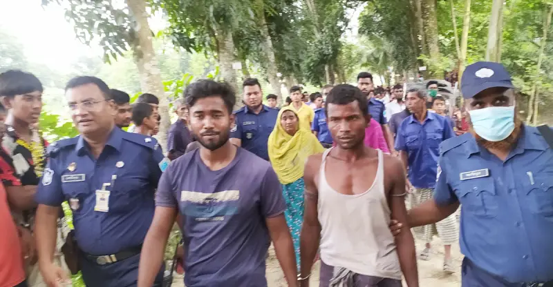কবরস্থানে জমি দান, ২ ছেলের হাতুড়ি পেটায় প্রাণ গেল বাবার কবরস্থানে জমি দান, ২ ছেলের হাতুড়ি পেটায় প্রাণ গেল বাবার