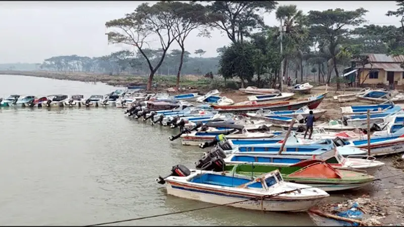 বরিশাল-ভোলা নৌরুটে স্পিডবোট চলাচল বন্ধ