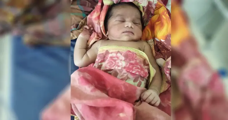 হাসপাতালের সিঁড়ি থেকে অজ্ঞাত নবজাতক উদ্ধার হাসপাতালের সিঁড়ি থেকে অজ্ঞাত নবজাতক উদ্ধার