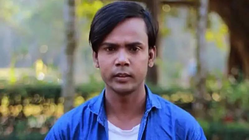 রবীন্দ্রসংগীত না গাওয়ার মুচলেকা দিলেন হিরো আলম রবীন্দ্রসংগীত না গাওয়ার মুচলেকা দিলেন হিরো আলম