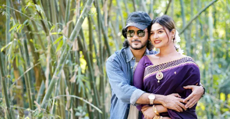 এই প্রথম একসঙ্গে আরজু-শিলা এই প্রথম একসঙ্গে আরজু-শিলা