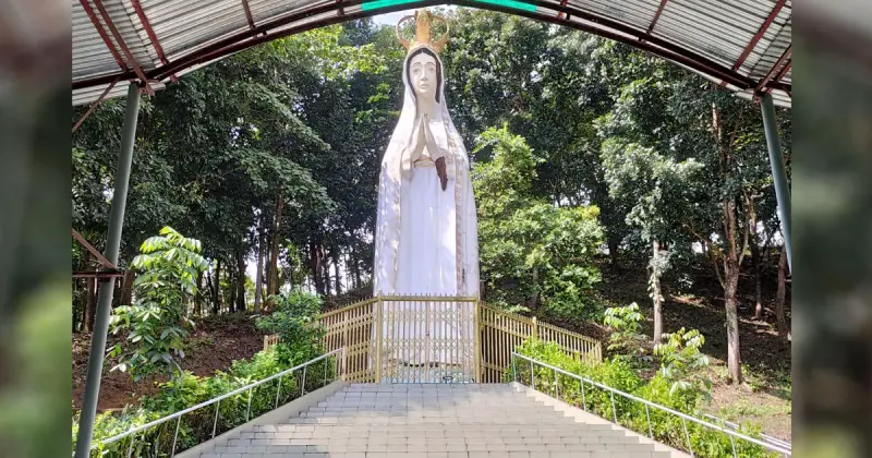 নালিতাবাড়ীতে ৪৮ ফুট উচু মা মারিয়ার মুর্তি নির্মাণ নালিতাবাড়ীতে ৪৮ ফুট উচু মা মারিয়ার মুর্তি নির্মাণ