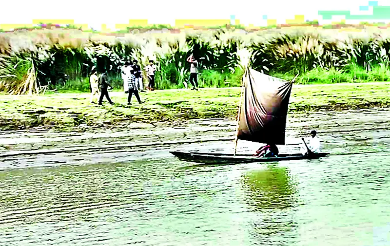 হারিয়ে যাচ্ছে নদীমাতৃক দেশের অনুপম অনুষঙ্গ