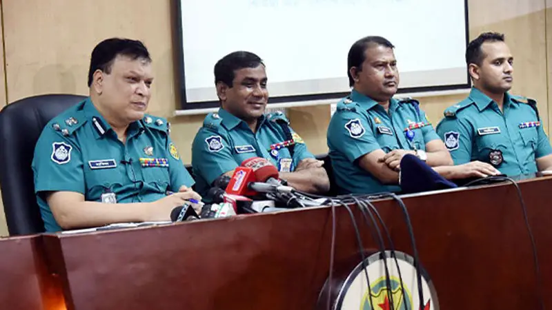 রাজনৈতিক কর্মসূচিতে লাঠিসোঁটা-পতাকা আনা যাবে না রাজনৈতিক কর্মসূচিতে লাঠিসোঁটা-পতাকা আনা যাবে না
