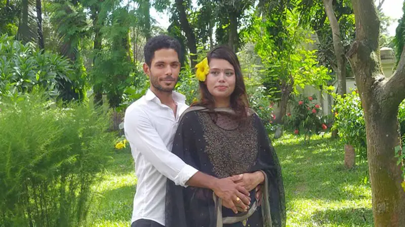 প্রেমের টানে অস্ট্রিয়ান প্রকৌশলী ছুটে এলেন দিনাজপুরে প্রেমের টানে অস্ট্রিয়ান প্রকৌশলী ছুটে এলেন দিনাজপুরে