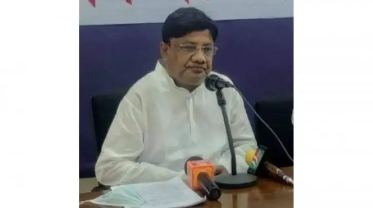 প্রেসক্লাবে নিজের শরীরে আগুন দিলেন সাবেক ছাত্রলীগ নেতা প্রেসক্লাবে নিজের শরীরে আগুন দিলেন সাবেক ছাত্রলীগ নেতা