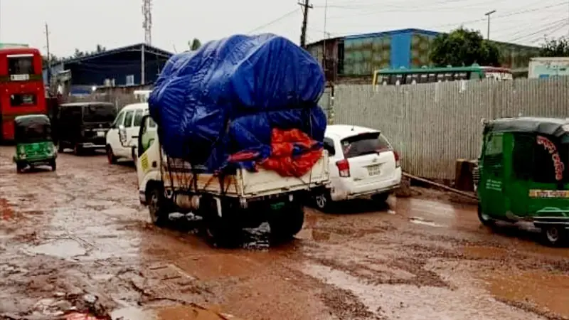  ঢাকা-টঙ্গী-গাজীপুর মহাসড়কের বেহাল অবস্থা