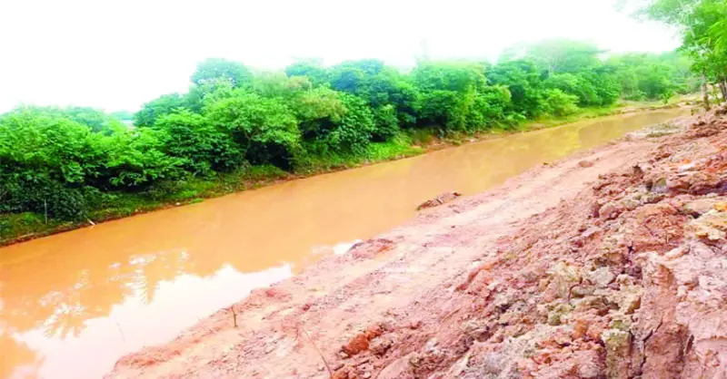 সোনাই নদী খননে অনিয়মের অভিযোগ সোনাই নদী খননে অনিয়মের অভিযোগ
