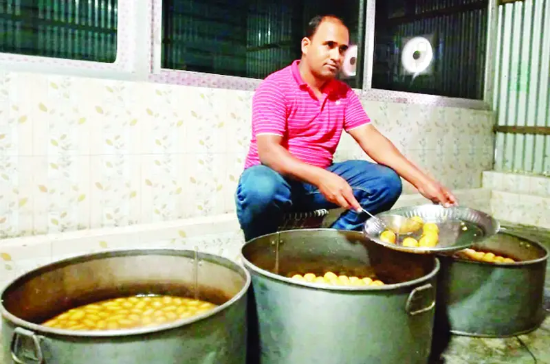 নিজামের মিষ্টি বিদেশেও যাচ্ছে নিজামের মিষ্টি বিদেশেও যাচ্ছে