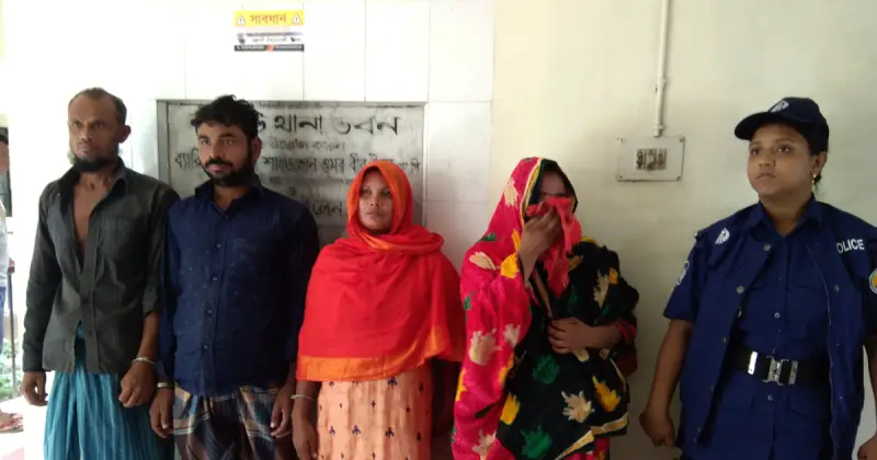 নলছিটিতে গনধর্ষণের অভিযোগে আটক ৪ নলছিটিতে গনধর্ষণের অভিযোগে আটক ৪