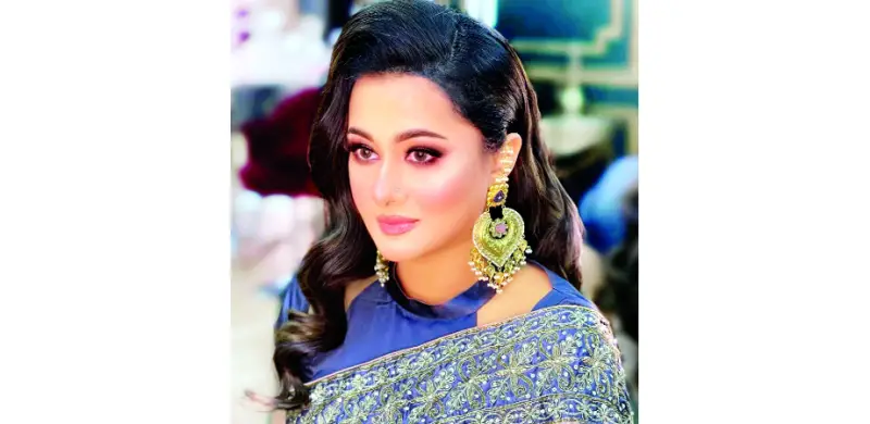 সম্মাননা পেলেন পূর্ণিমা সম্মাননা পেলেন পূর্ণিমা