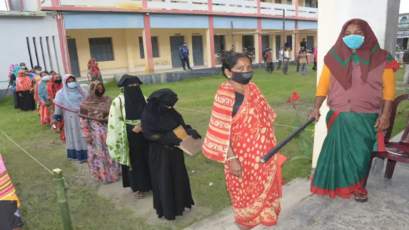 শতাধিক উপজেলা-পৌরসভা-ইউপিতে ভোটগ্রহণ চলছে