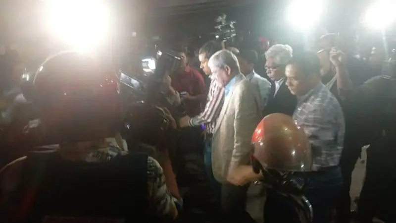 অবশেষে বাসায় ফিরে গেলেন মির্জা ফখরুল অবশেষে বাসায় ফিরে গেলেন মির্জা ফখরুল