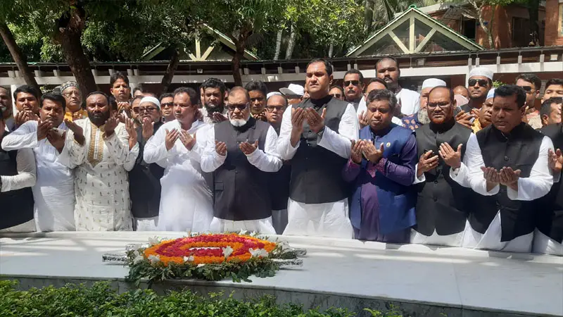 রাজাকারদের তালিকা প্রস্তুতের নীতিমালা তৈরীতে আরও একমাস সময় লাগবে রাজাকারদের তালিকা প্রস্তুতের নীতিমালা তৈরীতে আরও একমাস সময় লাগবে