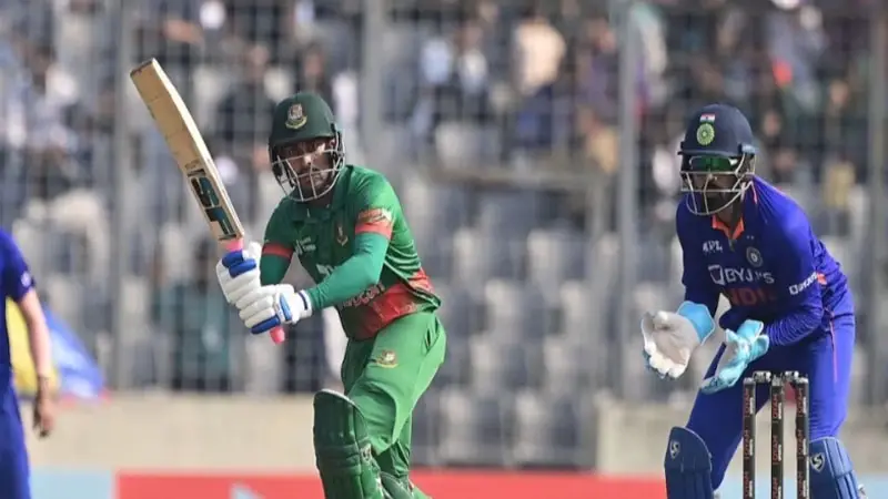 মিরাজের শতকে বাংলাদেশের সংগ্রহ ২৭১ মিরাজের শতকে বাংলাদেশের সংগ্রহ ২৭১