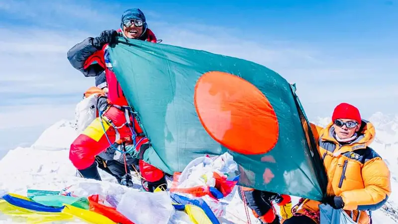 সর্বোচ্চ সাতটি শৃঙ্গ জয়ী ওয়াসফিয়া দেশে ফিরলেন সর্বোচ্চ সাতটি শৃঙ্গ জয়ী ওয়াসফিয়া দেশে ফিরলেন