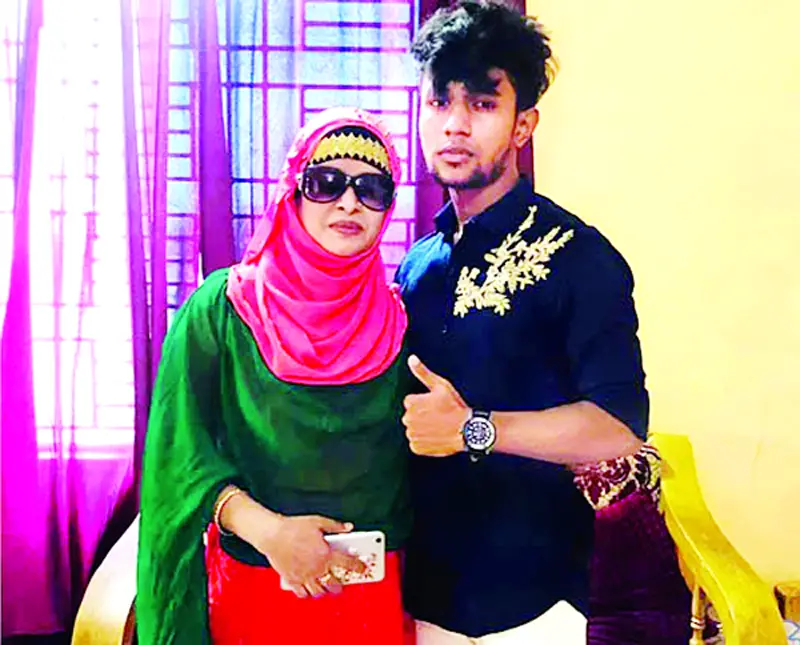 মায়ের জন্য ভালবাসা ব্যতিক্রমী দৃষ্টান্ত মায়ের জন্য ভালবাসা ব্যতিক্রমী দৃষ্টান্ত