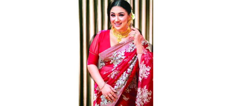 অপুর ‘লাল শাড়ি’ সিনেমার আনুষ্ঠানিক যাত্রা অপুর ‘লাল শাড়ি’ সিনেমার আনুষ্ঠানিক যাত্রা