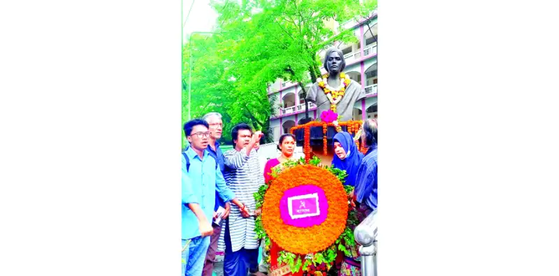 প্রীতিলতার আত্মাহুতি দিবস শ্রদ্ধাভরে স্মরণ প্রীতিলতার আত্মাহুতি দিবস শ্রদ্ধাভরে স্মরণ