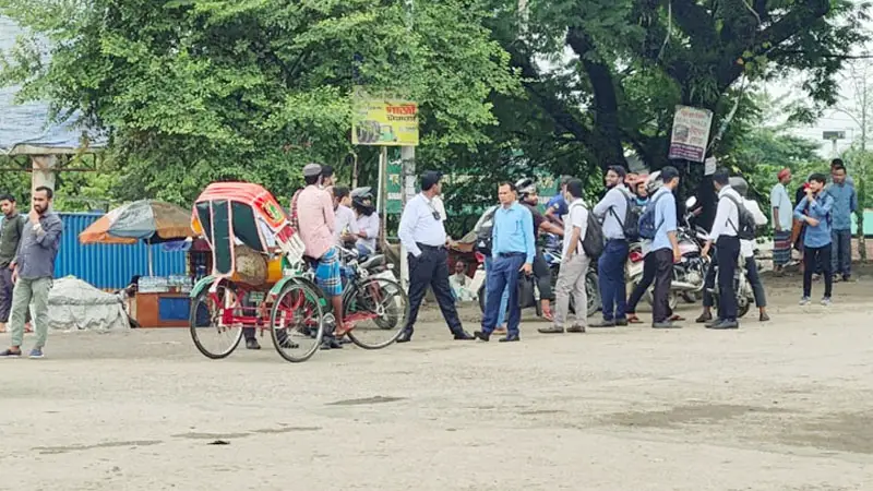 সিলেটে চলছে পরিবহন শ্রমিকদের অনির্দিষ্টকালের ধর্মঘট 