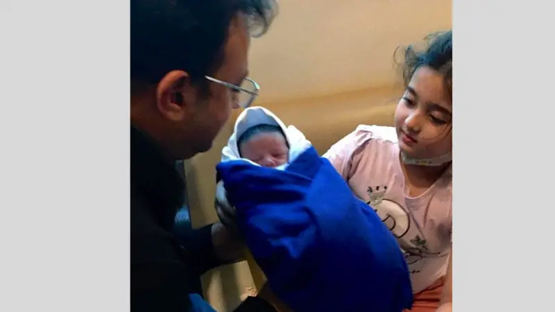 পুত্র সন্তানের বাবা হলেন চিত্রনায়ক নায়ক রিয়াজ পুত্র সন্তানের বাবা হলেন চিত্রনায়ক নায়ক রিয়াজ