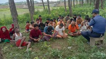 টেকনাফে মালয়েশিয়াগামী ট্রলারডুবির ঘটনায় উদ্ধার ৩৪, নিখোঁজ ৫০