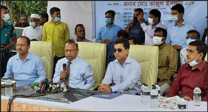 আদি বুড়িগঙ্গা খননে পক্ষপাতিত্ব করা হবে না ॥ তাজুল ইসলাম আদি বুড়িগঙ্গা খননে পক্ষপাতিত্ব করা হবে না ॥ তাজুল ইসলাম