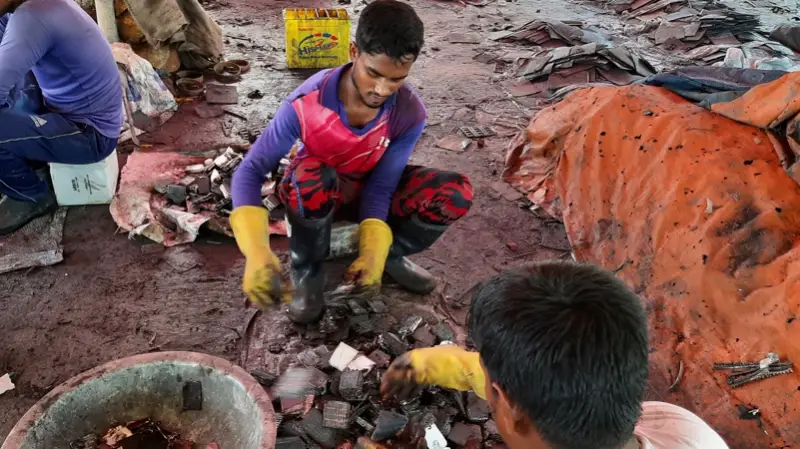 ব্যাটারি পুড়িয়ে সীসা তৈরির ঘটনা তদন্তের আদেশ
