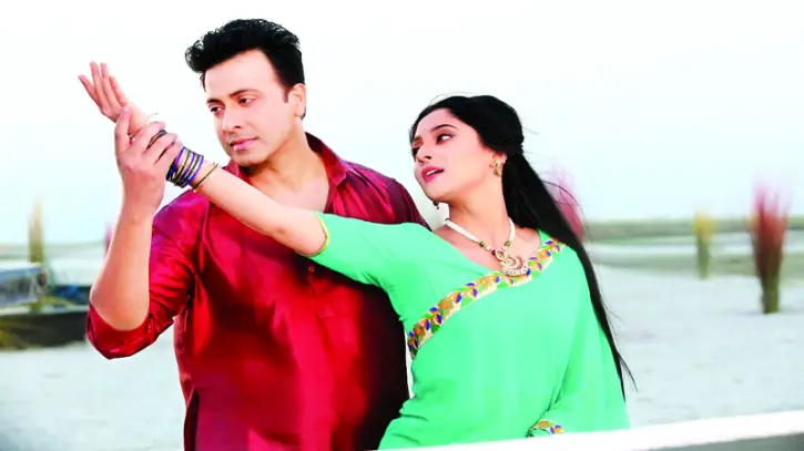 ঈদে আমেরিকায় ‘গলুই’ ঈদে আমেরিকায় ‘গলুই’