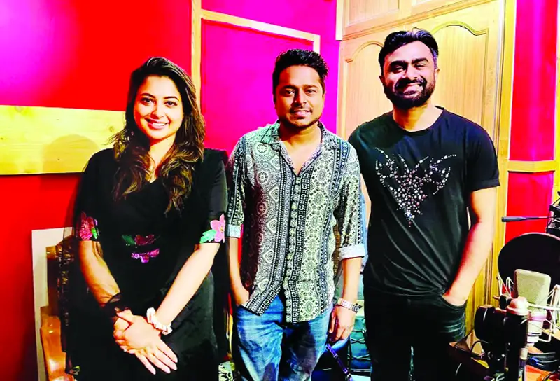 জামাল হোসেনের গানে তারা জামাল হোসেনের গানে তারা