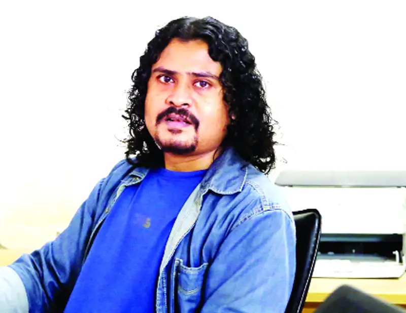 গীতিকবি বিশাল আর নেই গীতিকবি বিশাল আর নেই