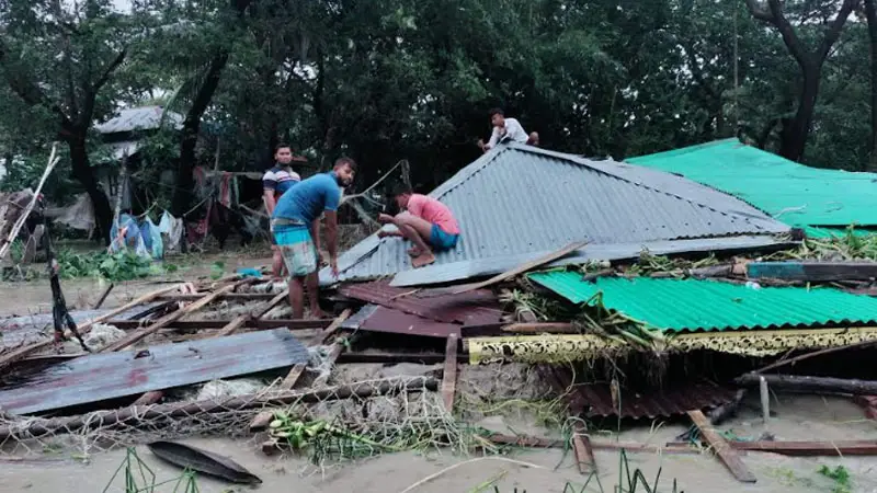 ঘূর্ণিঝড় সিত্রাং: চরফ্যাশনে শতাধিক ঘরবাড়ি বিধ্বস্ত, নিহত ১