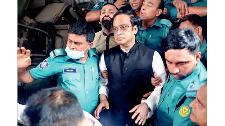 প্যারোলে মুক্তি পেলেন হাজী সেলিম প্যারোলে মুক্তি পেলেন হাজী সেলিম