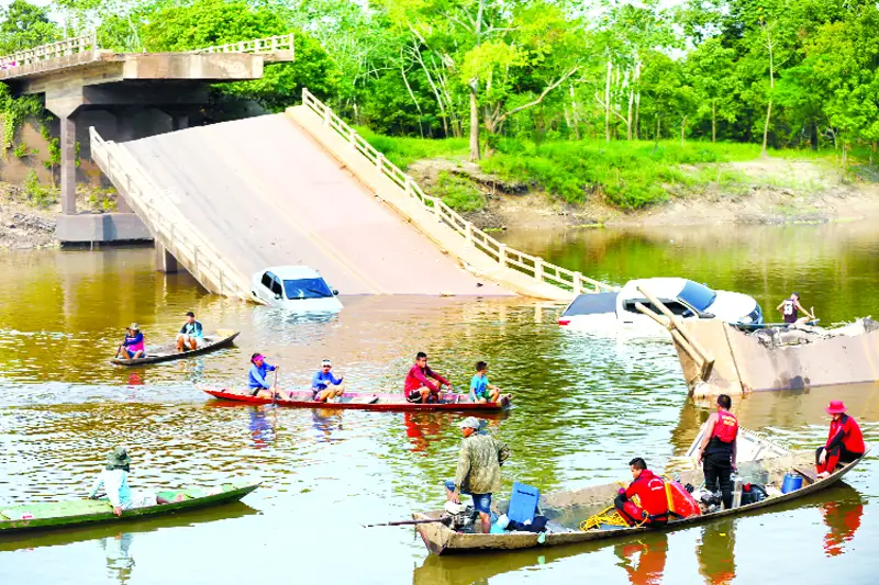 ব্রাজিলে সেতু ভেঙ্গে তিন জনের মৃত্যু