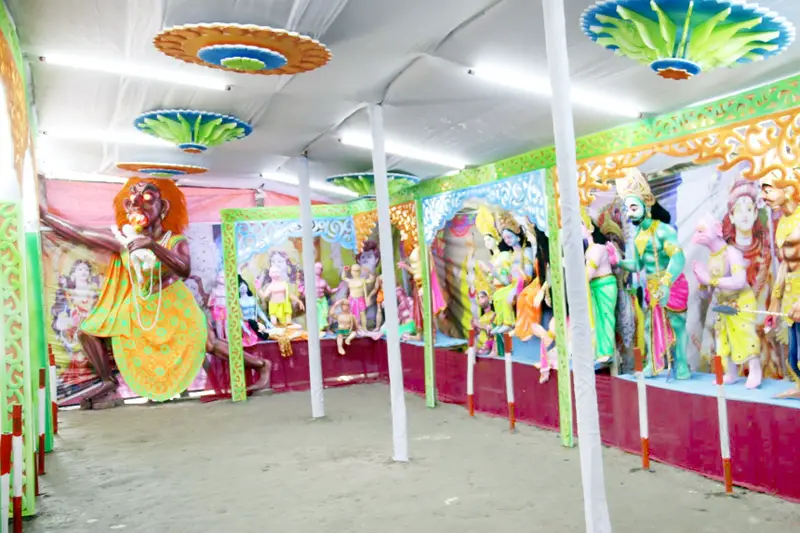 রাজমন্দিরে ২৫১ প্রতিমা নিয়ে পূজার আয়োজন রাজমন্দিরে ২৫১ প্রতিমা নিয়ে পূজার আয়োজন