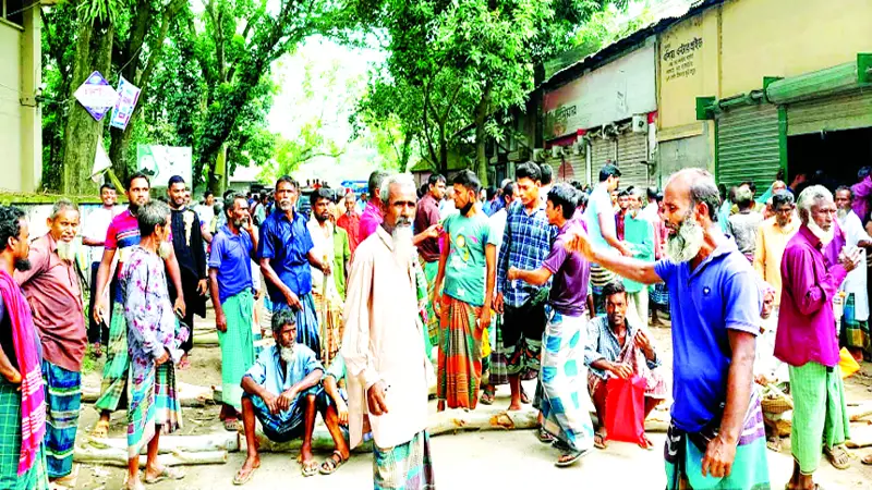 ধুনটে সার দাবিতে সড়ক অবরোধ ধুনটে সার দাবিতে সড়ক অবরোধ