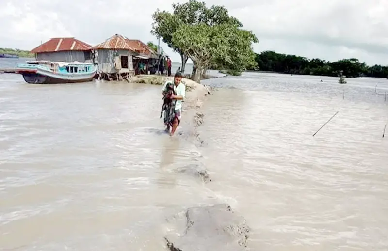 জলবায়ুর বিরূপ প্রভাবে মোরেলগঞ্জের মানুষ দিশেহারা