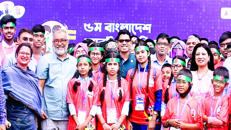 ঢাবিতে দু’দিনব্যাপী রোবট অলিম্পিয়াড শুরু ঢাবিতে দু’দিনব্যাপী রোবট অলিম্পিয়াড শুরু