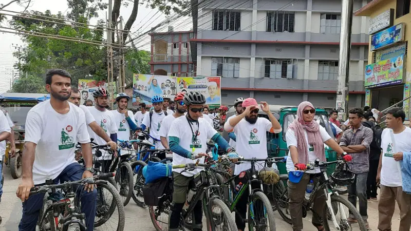 ভূপর্যটক রামনাথের বাড়ি উদ্ধারে শোভাযাত্রা