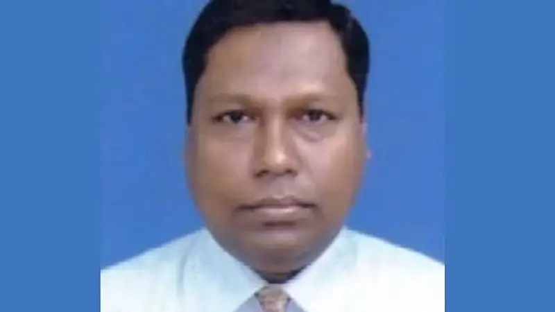 উপ-সচিব রেজাউল করিম রতনকে অবসরে পাঠাল সরকার উপ-সচিব রেজাউল করিম রতনকে অবসরে পাঠাল সরকার