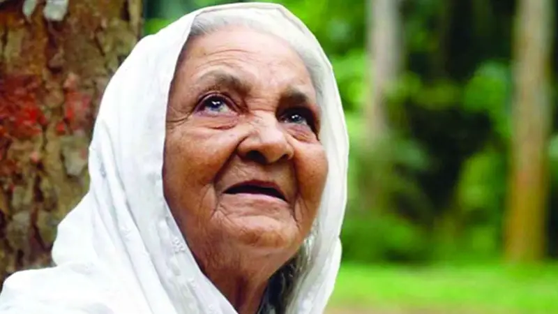 বয়স্কদের ভাবনার জট ছুটছে না বয়স্কদের ভাবনার জট ছুটছে না