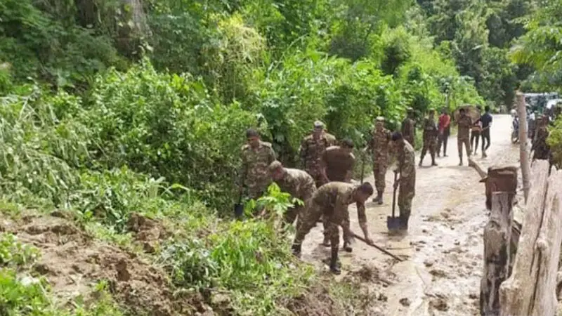 সাজেকে পাহাড় ধস, আটকা হাজারো পর্যটক