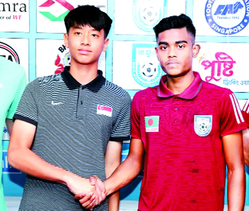 সিঙ্গাপুরকে হারাতে আত্মবিশ্বাসী বাংলাদেশের ফুটবলাররা সিঙ্গাপুরকে হারাতে আত্মবিশ্বাসী বাংলাদেশের ফুটবলাররা