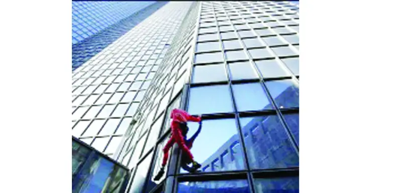 বাস্তবের ‘স্পাইডার-ম্যান’ বাস্তবের ‘স্পাইডার-ম্যান’