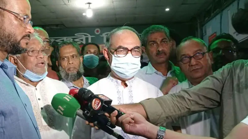 যুবদল কর্মী শাওনের মৃত্যুর খবরে হাসপাতালে মির্জা আব্বাস-আমান যুবদল কর্মী শাওনের মৃত্যুর খবরে হাসপাতালে মির্জা আব্বাস-আমান