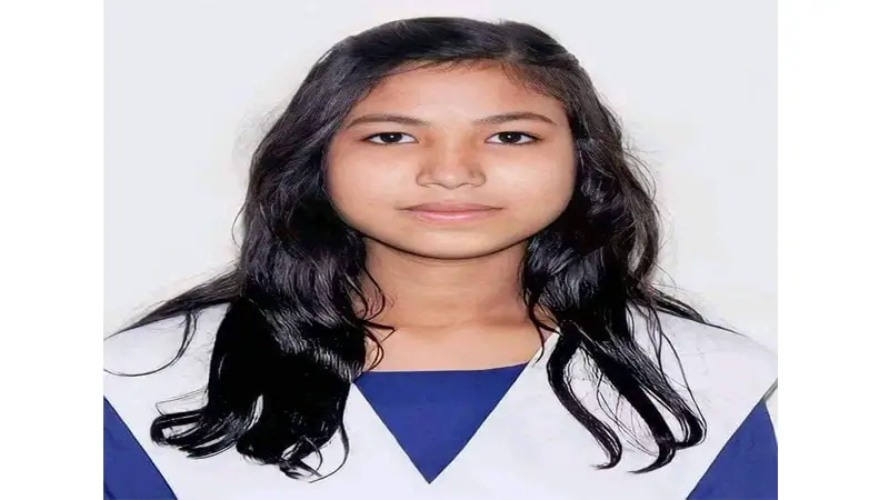 প্রেমে সাড়া না দেয়ায় স্কুলছাত্রীকে কুপিয়ে হত্যা করল বখাটে প্রেমে সাড়া না দেয়ায় স্কুলছাত্রীকে কুপিয়ে হত্যা করল বখাটে