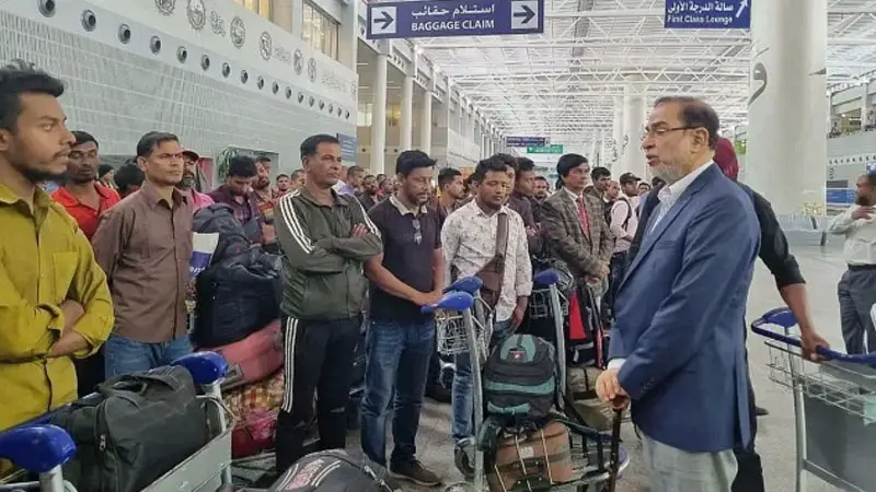সুদান থেকে দেশে ফিরল ২৩৯ বাংলাদেশি সুদান থেকে দেশে ফিরল ২৩৯ বাংলাদেশি